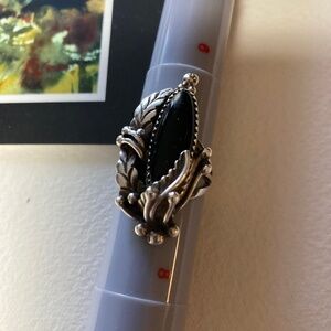 “HOST PICK “ Vintage Native American Onyx Sterling Signed LEE Ring